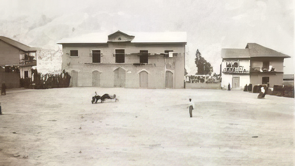 Tardes de corrida de toros antiguamente en Huari. (Torus tarde)